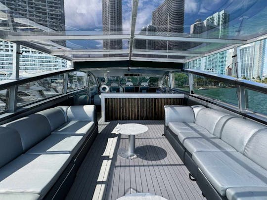 92 pieds Leopard : l'oasis flottante de Miami 