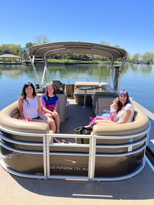 21ft Bennington Pontoon for Tubing and More! Cooler & Ice included