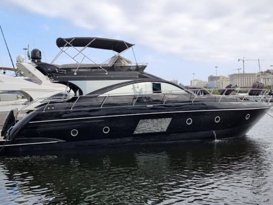 Cimitarra 56 Power Mega Yacht in Rio de Janeiro 