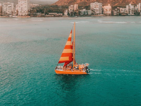 Honolulu Private Sunset Sail from Kewalo Harbor