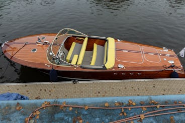 Riva Tritone Carlotta - Venetian lagoon tour