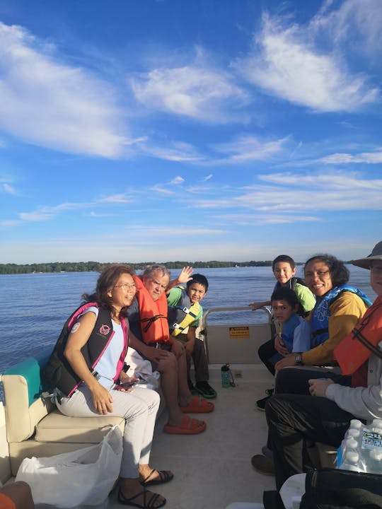 ¡¡Que pasen los buenos tiempos!! Barco en cubierta para 8 personas con capitán