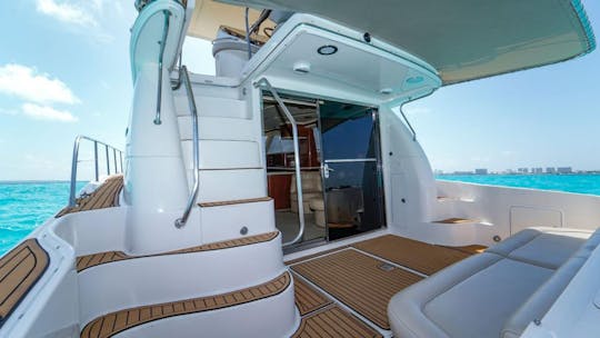 Yacht de luxe Sea Ray de 52 pieds à Cancún — Explorez les mangroves, Isla Mujeres et plus encore