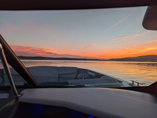 Captained Wakesurf Boat for Cruise/Surf/Swimming at Beaver Lake