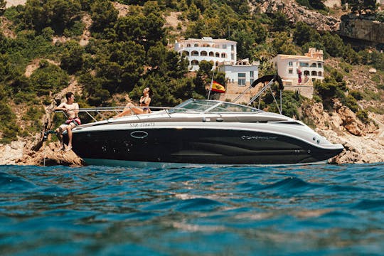 BARCO A MOTOR NONNY LOU- CROWNLINE 264 CR