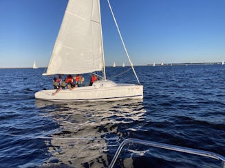 Velero Hunter 216 para alquilar en McKinley Marina, Milwaukee WI