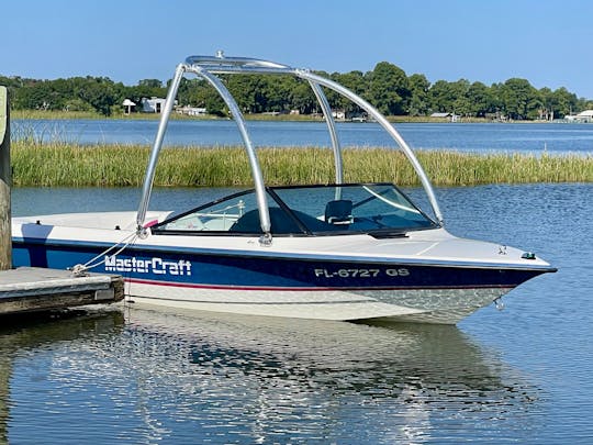 Expérience de sports nautiques à bord du Classic Mastercraft Prostar