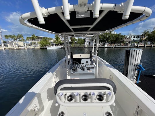 22'  Trophy Center Console Great for the Sand Bar, Snorkeling, and Exploring 