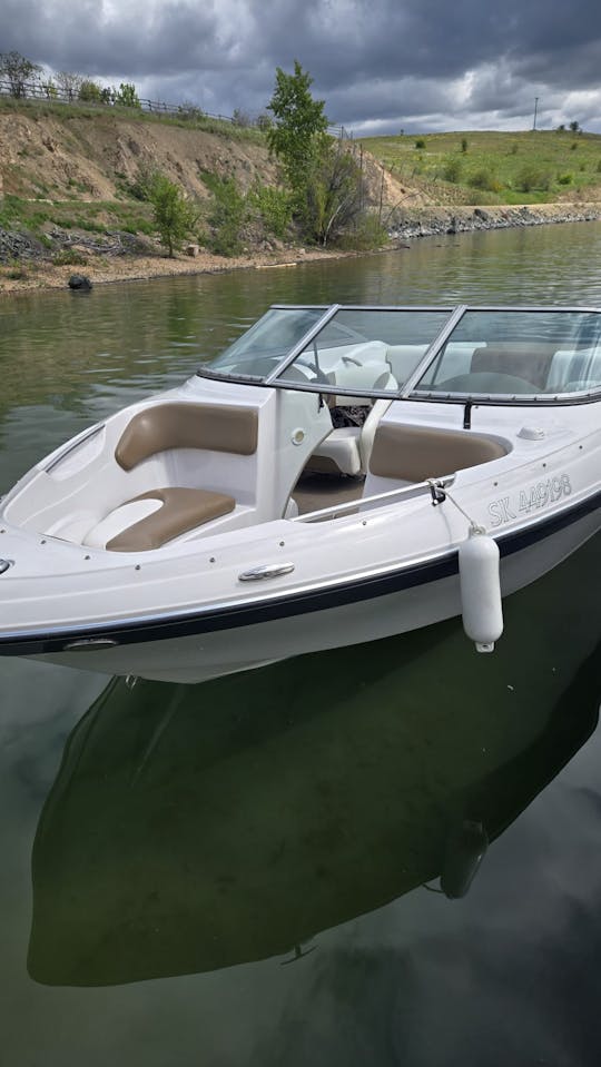 Four Winns 190 Bowrider - SEM necessidade de licença