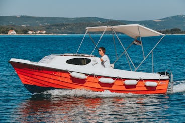 Adria 500 with 10 hp outboard motor in Sveti Filip i Jakov