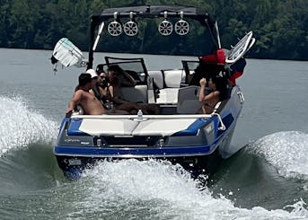 Axis T22 Wake Surf Boat – Lake Day Fun with Surf & Crew - Percy Priest