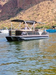 Large 26ft Pontoon 12 person capacity SAQUARO LAKE