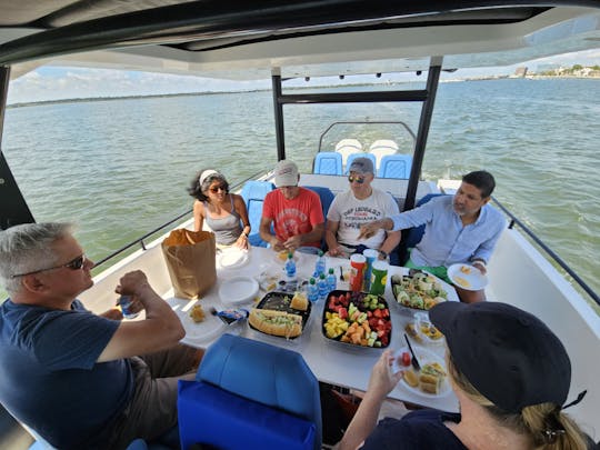 Suntop Axopar de lujo de 37 pies con baño a bordo: hasta 13 huéspedes en Charleston
