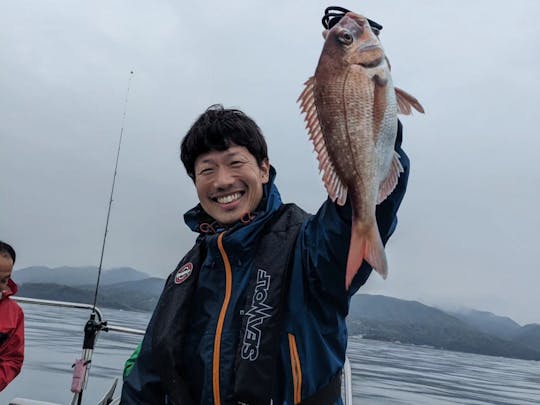 Public fishing boat in Osaka Bay to catch sea breams!! Easy Access from downtown