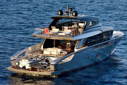 Luxury Yachting on the 88' San Lorenzo 