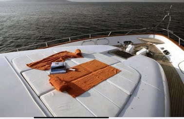 Charter a motoryacht Maiora 27 rental in Bodrum, Turkey