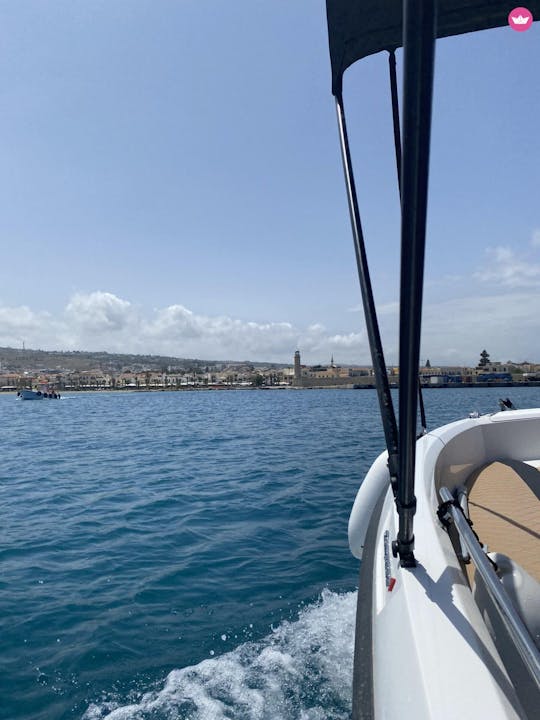 Barco Compass 160E em Rethymno