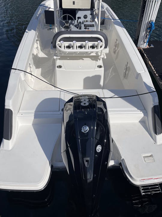 22'  Trophy Center Console Great for the Sand Bar, Snorkeling, and Exploring 