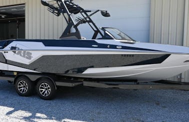 Surf Boat! Axis 2022 (T23) - Super Good for Surfing Lake Austin/Lake Travis
