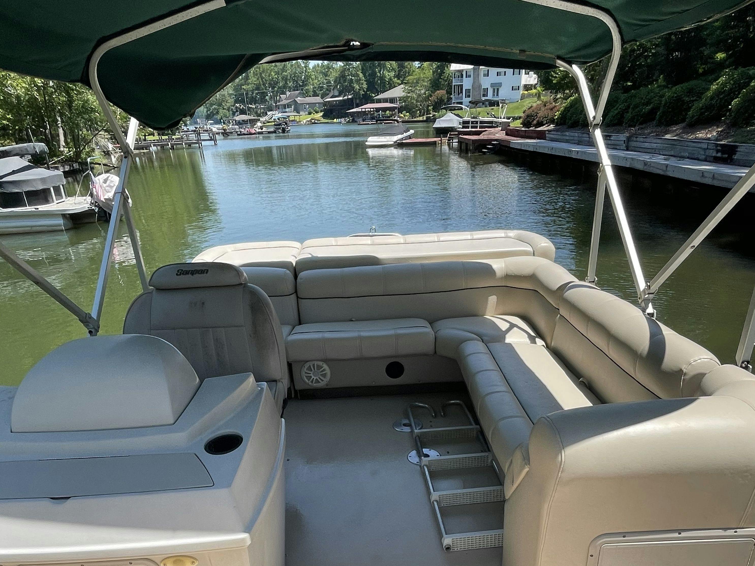 Sanpan Pontoon Boat for Rental in Eclectic, AL Getmyboat