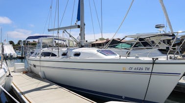 Yacht à voile Catalina de 37 pieds, parfait pour les couples ou les petits groupes (CARTE : 32)