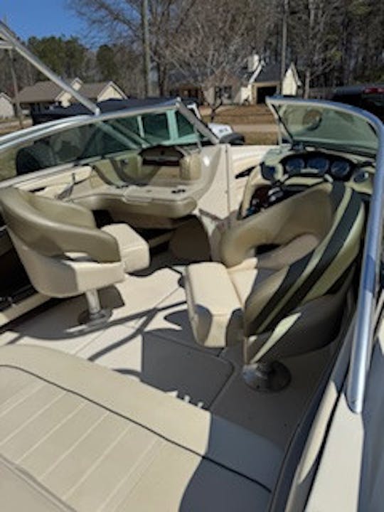Poderoso Sea Ray Select 200 com torre para alugar em Jackson Lake