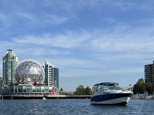 Bayliner SB de luxe de 30 pieds au centre-ville de Vancouver