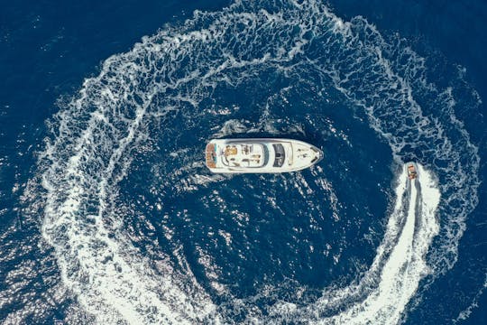 Louez le bateau à moteur Azimut 53 fly à Majorque