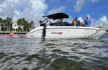 2022 Yamaha 252XE Accommodating up to 10 in Naples, FL