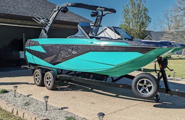 Championship Wakesurf Boat for Cruise/Surf/Tube/Swimming on Greer's Ferry Lake