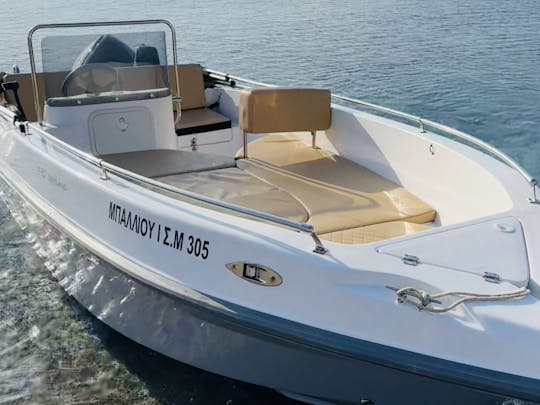 Alquiler de barcos privados en Milos ¡Explore Kleftiko, Polyaigos y cuevas ocultas!