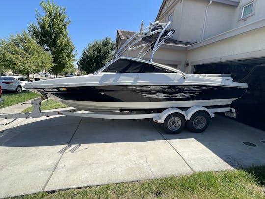 Family fun in the sun in a 2008 Sea Ray 205 Sport 