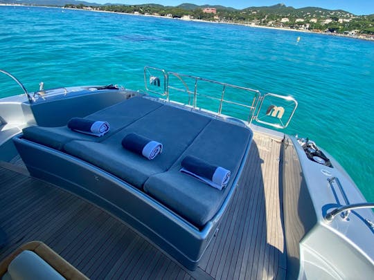 Mangusta 72' Helios Mega Yacht em Mônaco, Mônaco