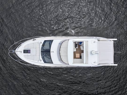 Sunseeker Manhattan Flybridge IMACULADO de 56 pés