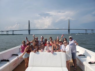 La fiesta de despedida de soltera en la playa más lujosa de Charleston ** 