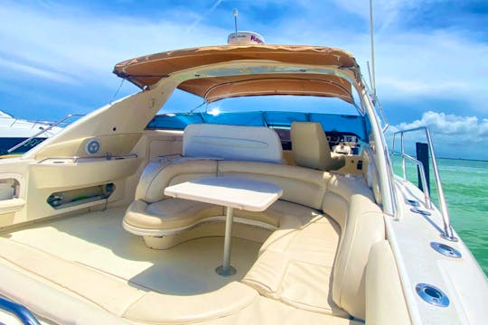 Yacht Sea Ray Sundancer 45ft for 15 Guests in Cancún, Quintana Roo 