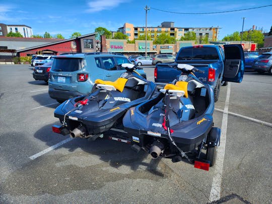 Introductory special offer for first 5 renters – both Sea-doo’s @ $500 for 4hrs.