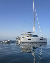 Catamaran Fountaine Pajot Isla 40 to explore the majestic Tagus River