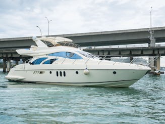 Megayate Azimut Power de 55 pies