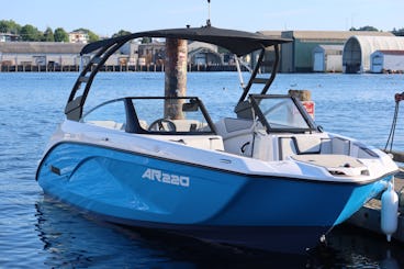 Brand New AR220 - Gas/Captain Included. Lake Washington and Surrounding areas.