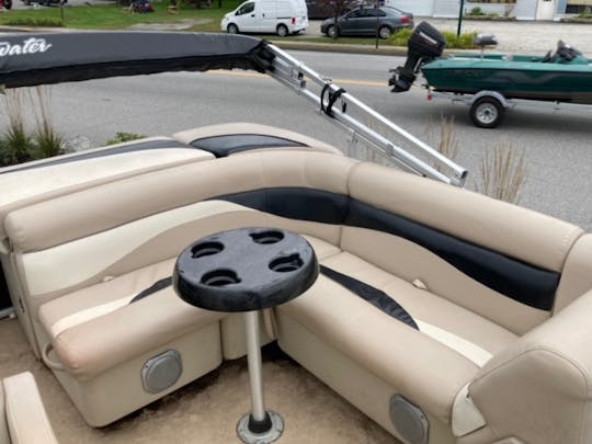 Sweetwater Pontoon 20ft