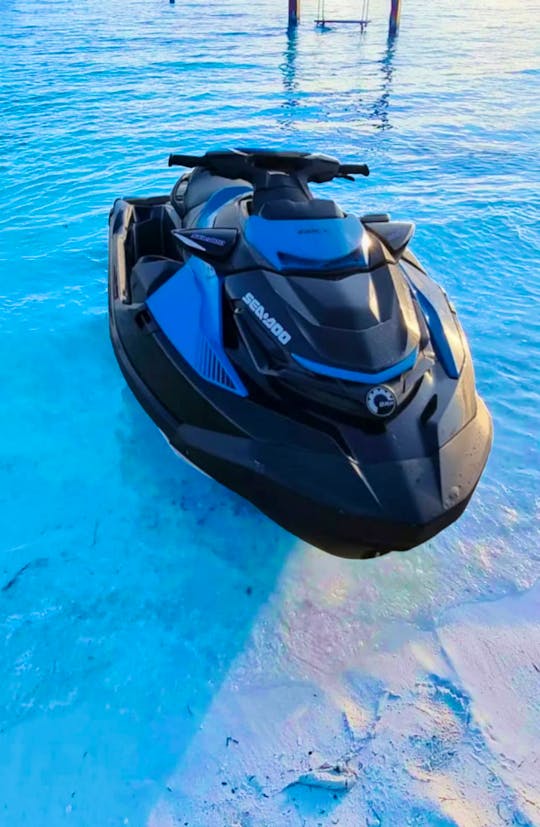 Rent a Wave Runner Jet Ski in Cancun, Mexico