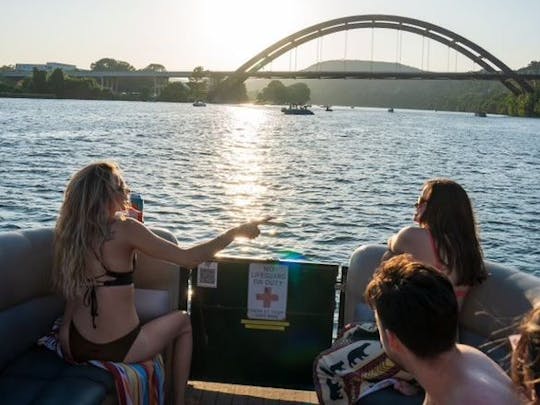 Hulk de dois andares de 29 pés para 25 passageiros com escorregador, LilyPad e banheiro