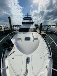 Beautiful 45ft Searay Yacht for Charter! 4 years Best Of Getmyboat!