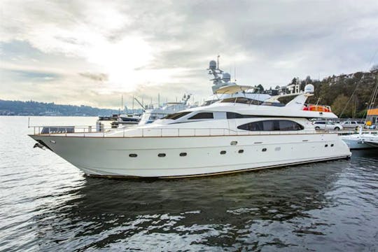 Azimut de luxe de 85 pieds en CALIFORNIE !