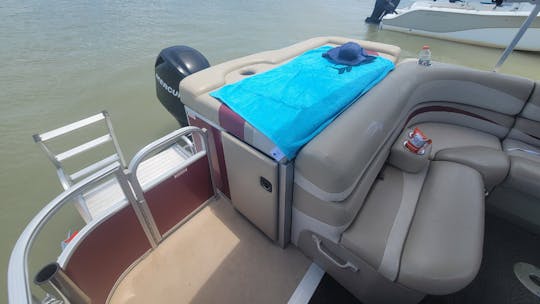 "Bennington" Pontoon Rental in Naples, FL