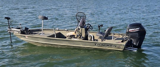 Ultimate fishing and Leasure Boat  - Day and Night Rentals Available