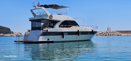 Private Tour  12 People Motor Yacht in Kemer, Antalya