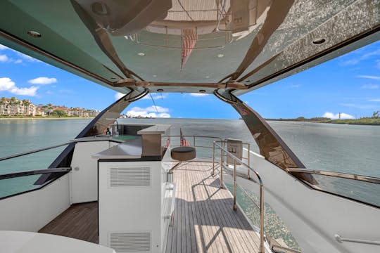 Yacht Flybridge Marquis 690 - Le meilleur de la marina de Miami Beach