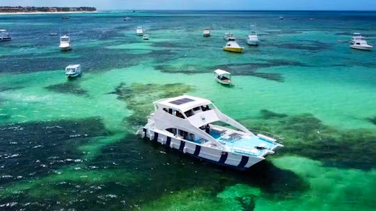  Caribbean Paradise: Exclusive Yacht for Unforgettable Events in La Romana